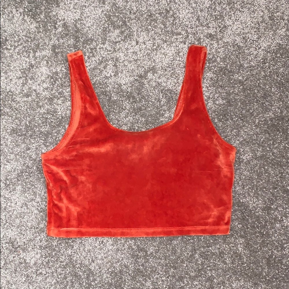 Crop top